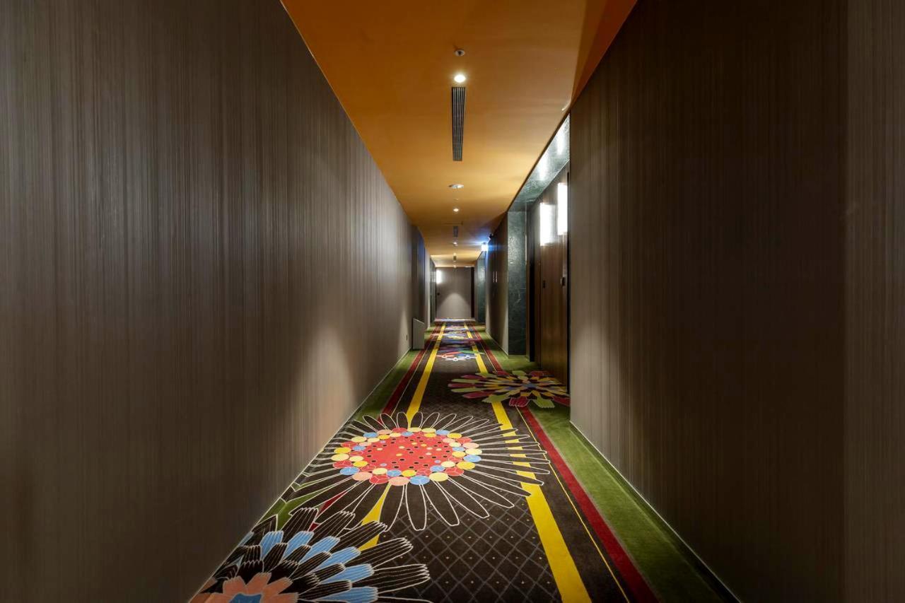 Inhouse Hotel Grand Taichung Esterno foto