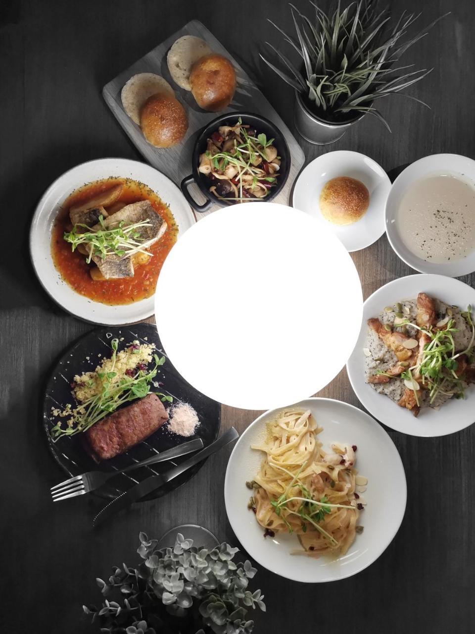 Inhouse Hotel Grand Taichung Esterno foto